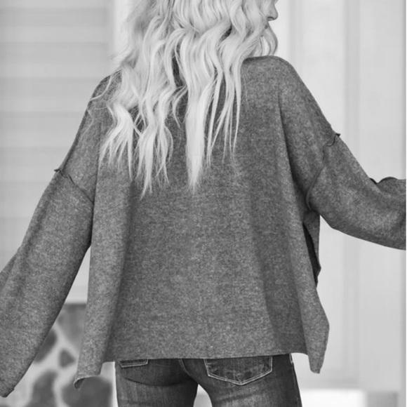 #37 Oversized Mock Neck Sweater - Picture 3 of 4